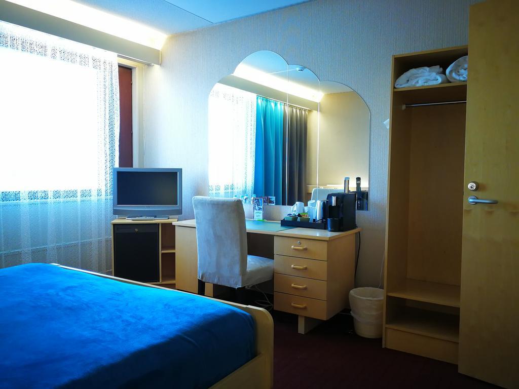 Hotel Jaemsae מראה חיצוני תמונה